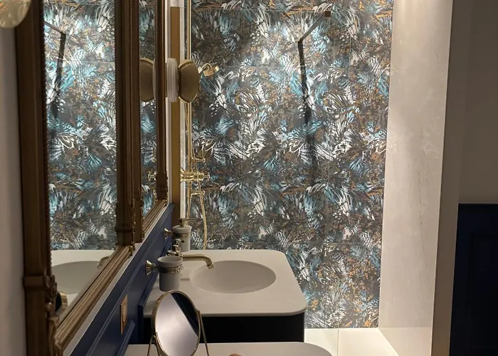 Les Ecuries De Rigny, Suite Haut De Gamme Avec Spa Privatif Et Piscine Au Coeur D'Un Jardin Arbore Bed & Breakfast