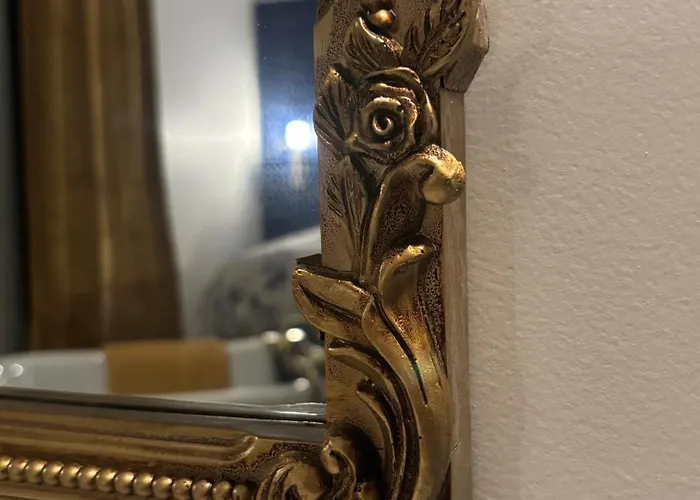 Les Ecuries De Rigny, Suite Haut De Gamme Avec Spa Privatif Et Piscine Au Coeur D'Un Jardin Arbore Bed & Breakfast 4*