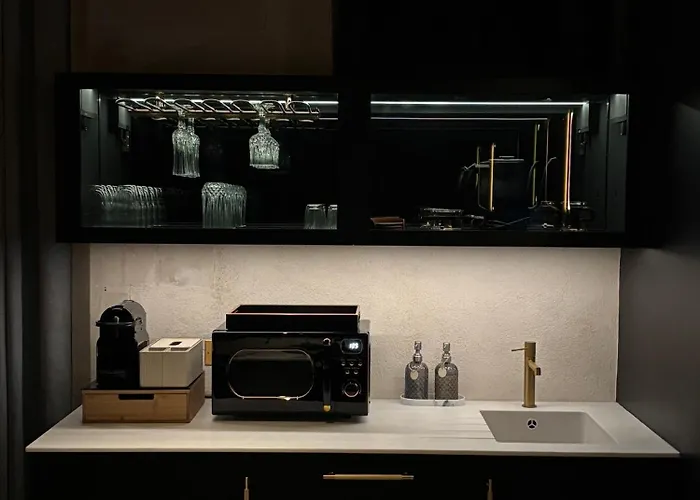 B&B Les Ecuries De Rigny, De Gamme Avec Privatif Et Piscine Au Coeur D'un Jardin Arbore