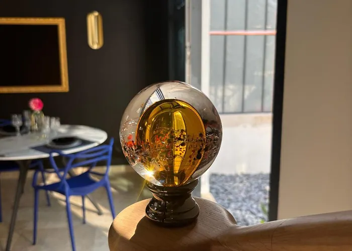 Les Ecuries De Rigny, De Gamme Avec Privatif Et Piscine Au Coeur D'un Jardin Arbore B&B 낭시