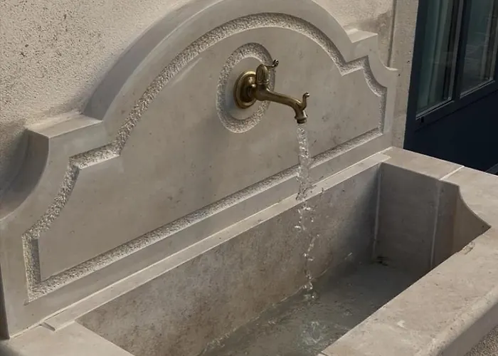 Les Ecuries De Rigny, Suite Haut De Gamme Avec Spa Privatif Et Piscine Au Coeur D'Un Jardin Arbore Nancy